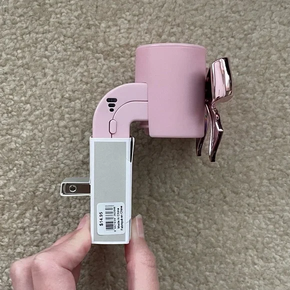 Bath & Body Works Pink Bow Scent Control Wallflower Plug - Picture 5 of 15